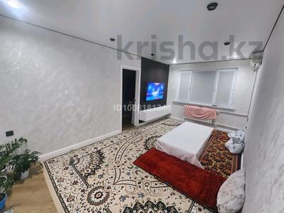 3-комнатная квартира · 67 м² · 3/5 этаж, 16-й микрорайон, 16-й микрорайон 5 за 35 млн 〒 в Шымкенте, Аль-Фарабийский р-н