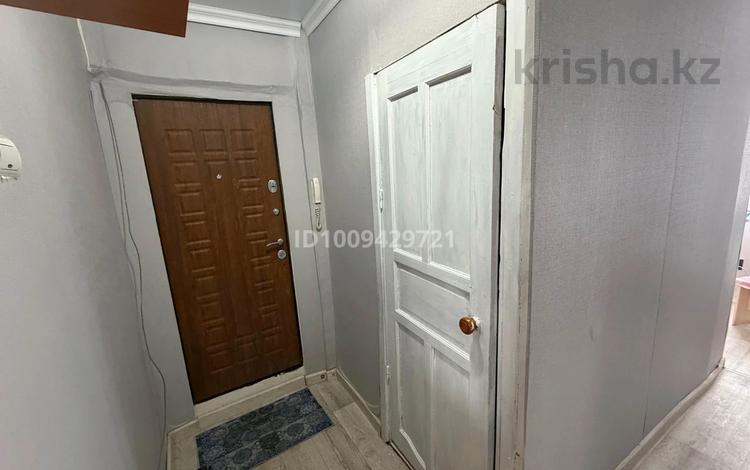 2-бөлмелі пәтер · 46.2 м² · 5/5 қабат, Майкудук, Майкудук, 12й микрорайон 33, бағасы: 10 млн ₸ в Караганде, Алихана Бокейханова р-н — фото 2