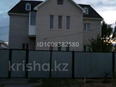 Отдельный дом · 5 комнат · 375 м² · 10 сот., Саяхат. 9. — Табыс. за 65 млн ₸ в Актобе, жилой массив Жанаконыс