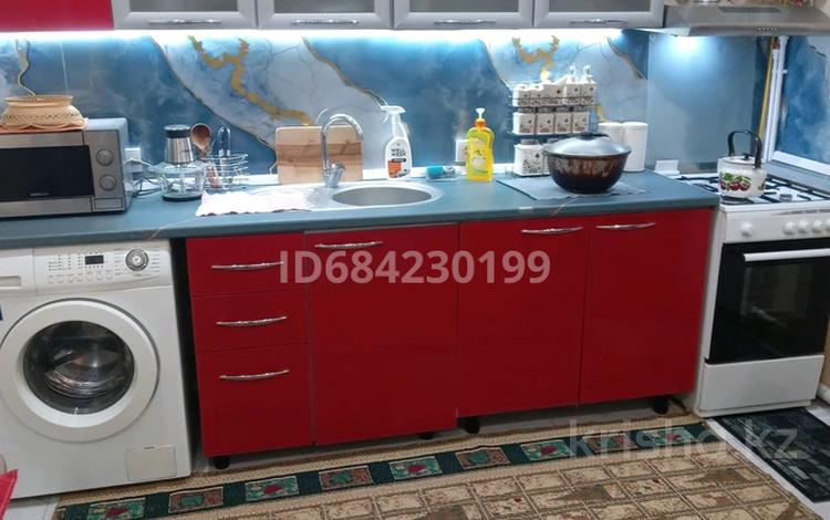 2-бөлмелі пәтер · 60 м² · 1/4 қабат, Сасбукаева 32 — Городская прокуратура, бағасы: 20 млн ₸ в Шымкенте, Енбекшинский р-н — фото 5