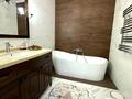4-комнатная квартира · 176 м² · 4/5 этаж, мкр. Алтын орда, ул. Мангилик ел 11 за 70 млн ₸ в Актобе — фото 18