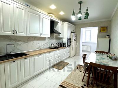 4-комнатная квартира · 176 м² · 4/5 этаж, мкр. Алтын орда, ул. Мангилик ел 11 за 70 млн ₸ в Актобе
