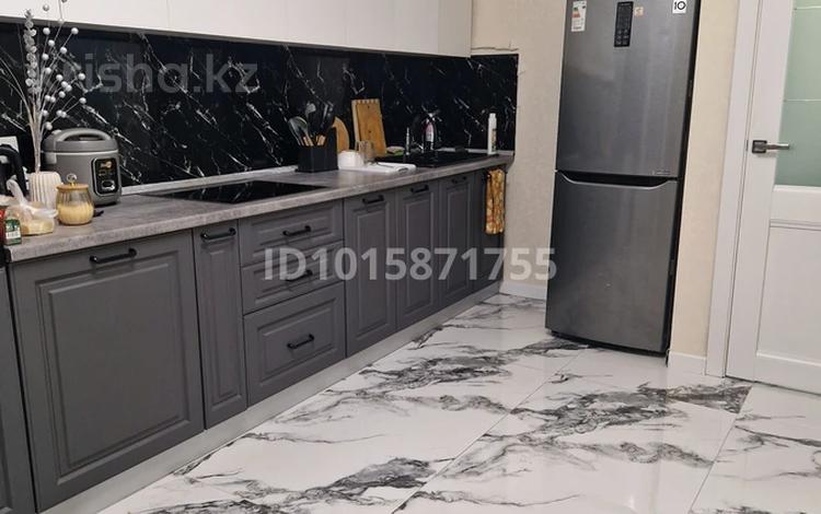 2-комнатная квартира · 72 м² · 7/10 этаж, Торайгырова 4 — ТД "Артём", Департамент полиции, 4 шурла за 300 000 ₸ в Астане, Сарыарка р-н — фото 2