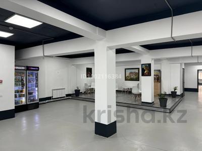 Свободное назначение, офисы, конференц-залы, кабинеты и рабочие места · 200 м² за 800 000 〒 в Алматы, Алатауский р-н