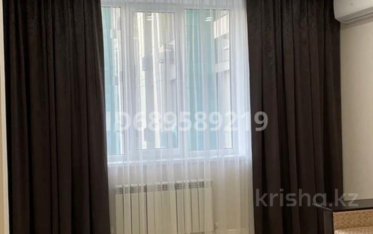 2-бөлмелі пәтер · 70.4 м² · 4/9 қабат, мкр Нурсая, Абулхайыр хана 74-1, бағасы: 39 млн ₸ в Атырау — фото 9