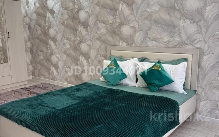 1-комнатная квартира · 49 м² · 5/10 этаж, мкр Сайран, Толе би 285/8 к13 — Возле Сайрана за 16 000 〒 в Алматы, Ауэзовский р-н — фото 2