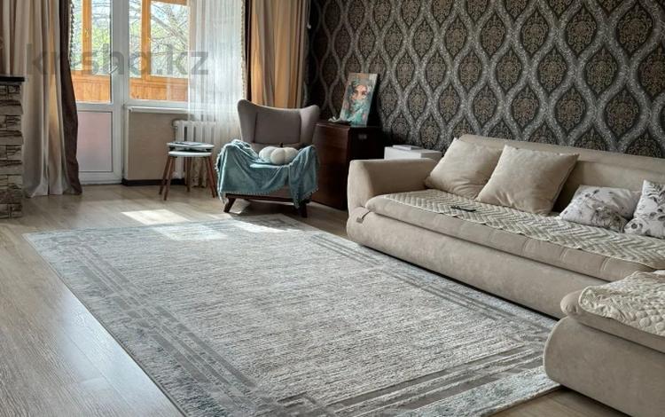 3-бөлмелі пәтер · 70 м² · 2/5 қабат, Сатпаева 16/2, бағасы: 31.5 млн ₸ в Усть-Каменогорске — фото 3