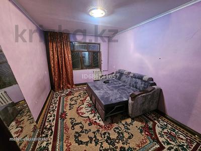 1-комнатная квартира, 32 м², 1/5 этаж помесячно, Абдуразакова 3 за 80 000 〒 в Шымкенте, Аль-Фарабийский р-н