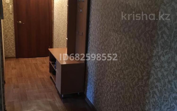 2-бөлмелі пәтер · 56 м² · 1/5 қабат, 17-й микрорайон, 17-й микрорайон 9А — АллеяАлтынДан,сквер, бағасы: 19.5 млн ₸ в Шымкенте, Аль-Фарабийский р-н — фото 2