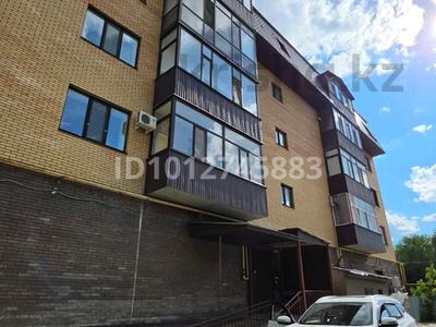3-бөлмелі пәтер · 120 м² · 2/5 қабат, Сарайшык 27 — Рядом с Акиматом, бағасы: 49 млн ₸ в Уральске