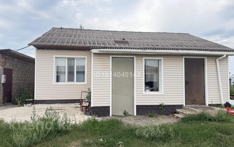 Отдельный дом · 3 комнаты · 100 м² · 15 сот., Жамбыл Жабаев 48 за 60 млн ₸ в Караоткеле — фото 2