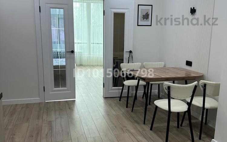 2-бөлмелі пәтер · 76 м² · 4/25 қабат, 11 ш/а., бағасы: 20 000 ₸ в Актобе, мкр 11 — фото 2