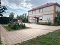 Жеке үй · 7 бөлме · 300 м² · 12 жүзд., Энергетиков 21 — Ешбаева, бағасы: 62.5 млн ₸ в Актобе, жилой массив Заречный-1 — фото 13