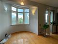 5-бөлмелі пәтер · 250 м² · 5/8 қабат, Жамбыла 26 — Пушкина, бағасы: 1.7 млн 〒 в Алматы, Медеуский р-н — фото 2