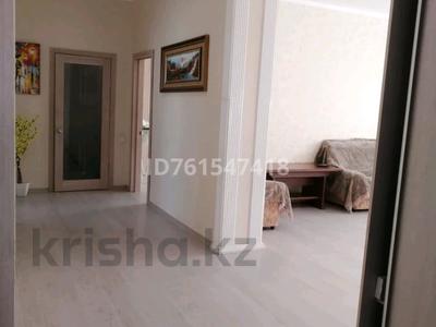 3-бөлмелі пәтер · 120 м² · 2/5 қабат, сарайшык 27 — сарайшык, бағасы: 49 млн ₸ в Уральске