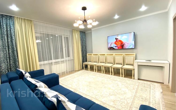 3-бөлмелі пәтер · 70 м² · 1/9 қабат, мкр Юго-Восток, 28й микрорайон 31А — Шахтеров 31А, бағасы: 27 млн ₸ в Караганде, Казыбек би р-н — фото 2