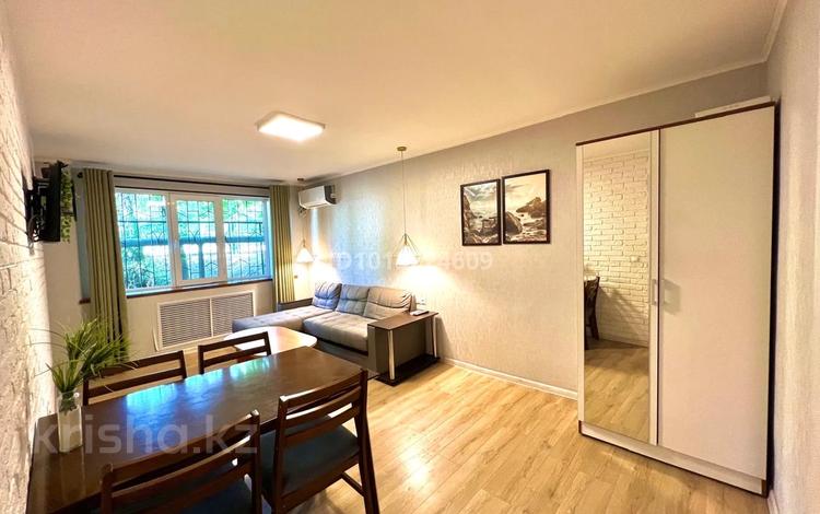 2-комнатная квартира · 42 м² · 1/5 этаж, Туркестанская 2/4 за 240 000 ₸ в Шымкенте, Абайский р-н — фото 3