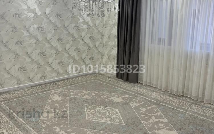 3-бөлмелі пәтер · 74 м² · 3 қабат, Оркен 22, бағасы: 22 млн ₸ в Жанаозен — фото 2