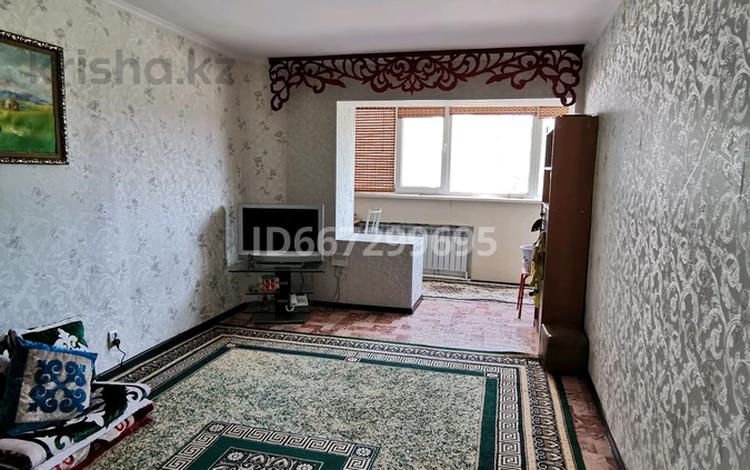 2-комнатная квартира, 70 м², 2/9 этаж, 7-й мкр