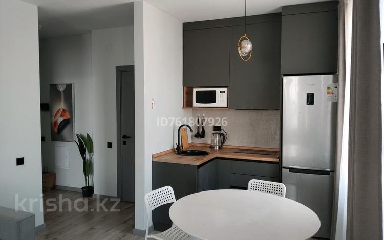 2-комнатная квартира · 50 м² · 10/12 этаж, Абая 165 — Тургут Озала за 400 000 ₸ в Алматы, Алмалинский р-н — фото 2