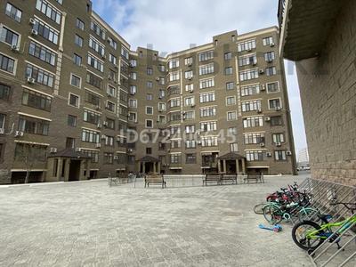 3-комнатная квартира, 83 м², 4/8 этаж помесячно, Габдиева за 300 000 〒 в Атырау