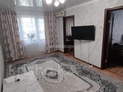 4-комнатная квартира · 61.8 м² · 3/5 этаж, Ихсанова 73/1 за 21 млн 〒 в Уральске, мкр Школьник