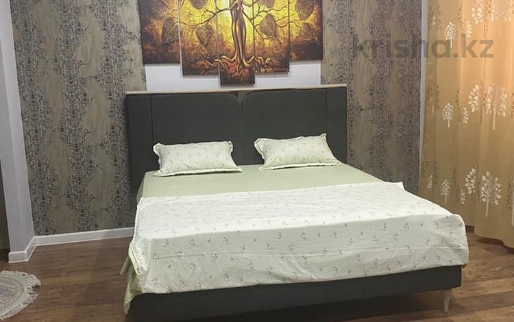 1-комнатная квартира · 50 м² · 10/12 этаж, 16-й мкр 50 за 2 000 〒 в Актау — фото 2