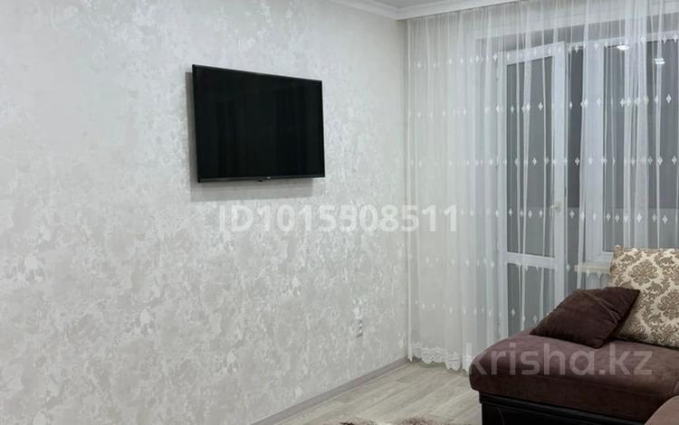 1-бөлмелі пәтер · 40 м² · 1/5 қабат, Абая 13, бағасы: 250 000 ₸ в Темиртау — фото 2