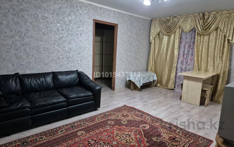 2-бөлмелі пәтер · 42 м² · 1/4 қабат, шукурова 31 — напротив кафе ПРЕМЬЕР, бағасы: 10 млн ₸ в  — фото 2
