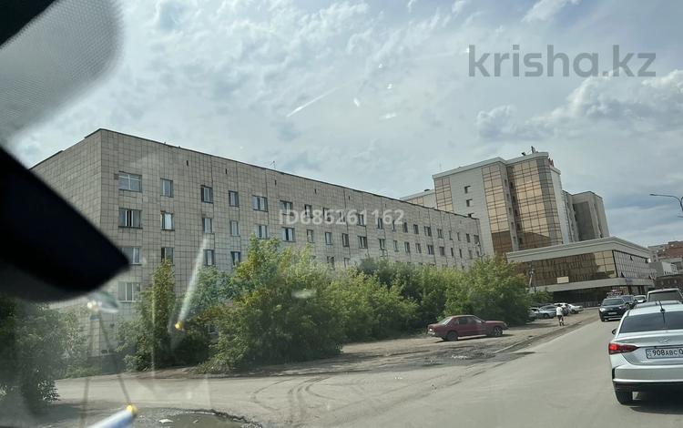 1-бөлмелі пәтер · 32 м² · 1/5 қабат, Аликсандр Затаеевич — Находится возле торгового центра таир., бағасы: 9 млн ₸ в Караганде, Казыбек би р-н — фото 2