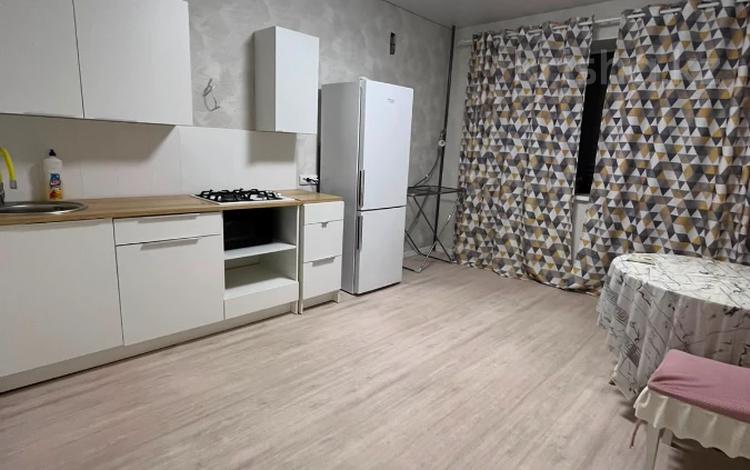 1-комнатная квартира · 48 м² · 8/9 этаж, мкр Нурсая, Таумуша Жумагалиева 15в за 19.4 млн ₸ в Атырау — фото 11