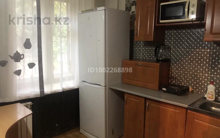 1-бөлмелі пәтер · 38 м² · 1/3 қабат, Белинского 37, бағасы: 7 000 ₸ в Усть-Каменогорске, Ульбинский — фото 8