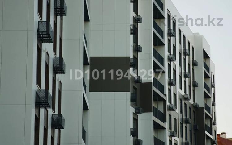 3-комнатная квартира · 117 м² · 8/9 этаж, 14-й мкр 86 за 48 млн ₸ в Актау — фото 2