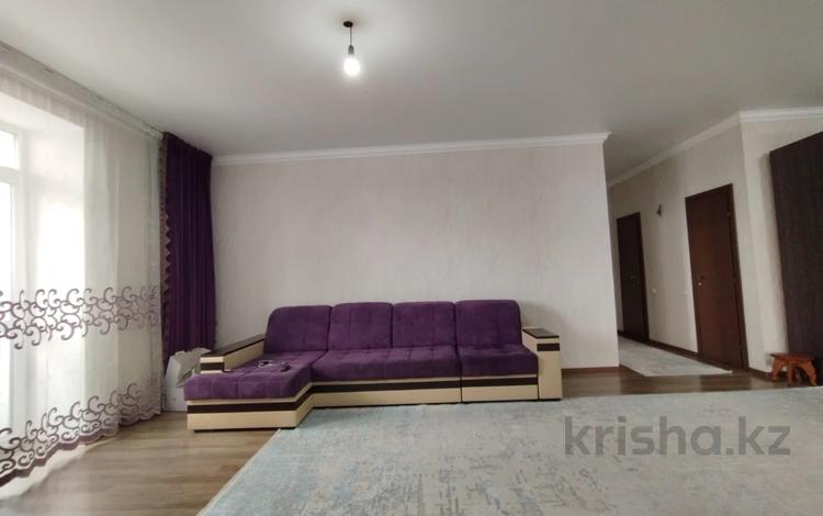 3-комнатная квартира · 130 м² · 5/9 этаж, Тельмана Уранхаева 30 за 75 млн ₸ в Семее — фото 24