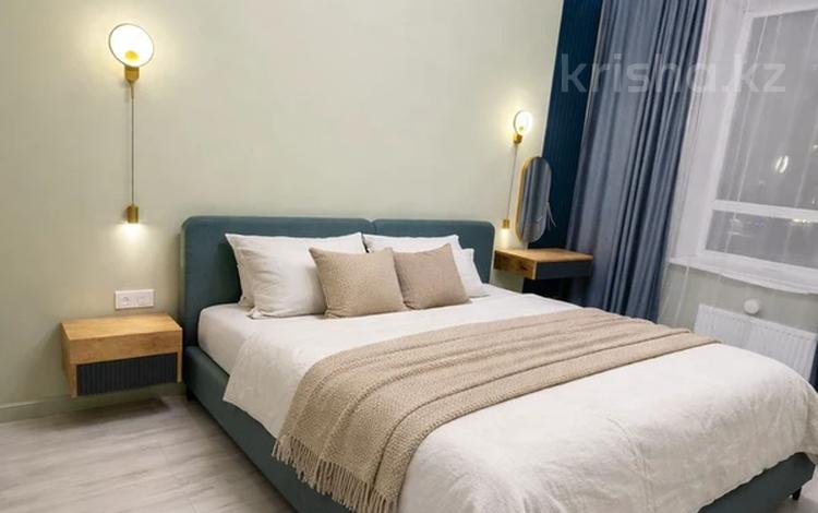 3-комнатная квартира · 70 м² · 3/15 этаж, Сатпаева 30/5 — • Расположение вдоль реки — свежий воздух и прогулочные зоны • Закрытая охраняемая территория • Дворы без машин • Детские и спортивные площадки • Современное благоустройство за 35 000 ₸ в Алматы, Бостандыкский р-н — фото 2