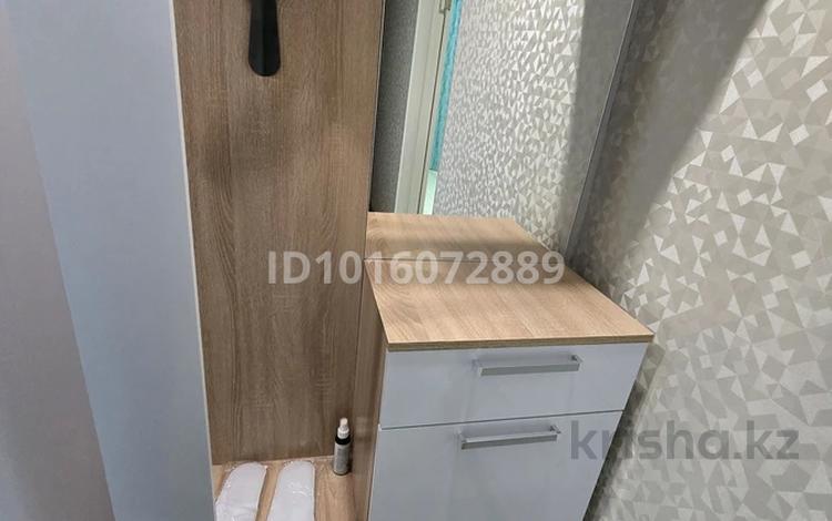 2-комнатная квартира · 48 м² · 2/5 этаж, Майкудук, Майкудук, 12й микрорайон 38 за 150 000 ₸ в Караганде, Алихана Бокейханова р-н — фото 2