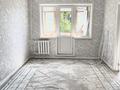 3-комнатная квартира · 58 м² · 4/5 этаж, Майкудук, 12й микрорайон за 14.5 млн ₸ в Караганде, Алихана Бокейханова р-н