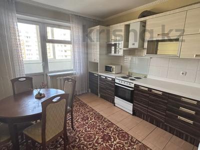 3-бөлмелі пәтер · 90.3 м² · 7/15 қабат, Мәңгілік Ел 19, бағасы: 300 000 ₸ в Астане, Есильский р-н