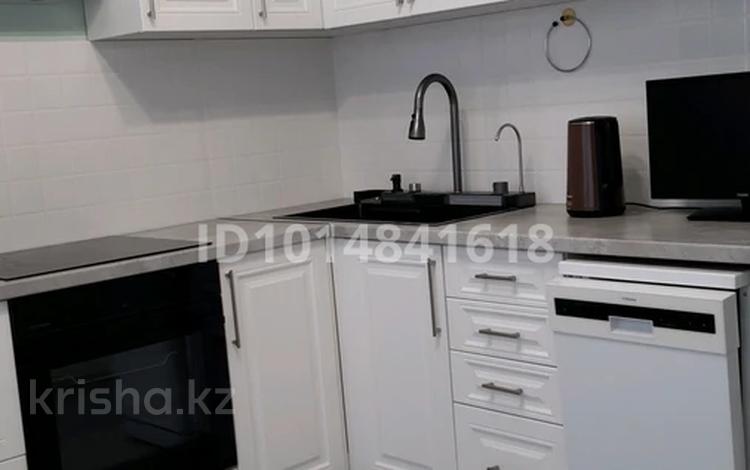 3-комнатная квартира · 70 м² · 8/9 этаж, Бухтарминская 153/54 за 350 000 ₸ в Алматы, Наурызбайский р-н — фото 2