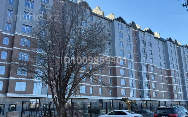 1-комнатная квартира · 42 м² · 2/9 этаж, мкр Ак Шагала, Жалена Тулепова 17Б — Рядом ЖК ДУБЛИН за 25.5 млн 〒 в Атырау — фото 2