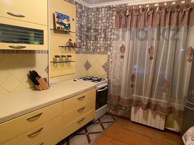 2-комнатная квартира, 54 м², 2/5 этаж помесячно, Саина — Улукбека за 240 000 〒 в Алматы, Ауэзовский р-н