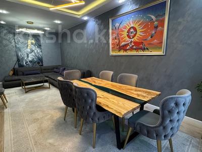 2-комнатная квартира · 77 м² · 4/9 этаж, Достык 8/2 — Горящая цена, срочно за ~ 60 млн 〒 в Астане, Есильский р-н