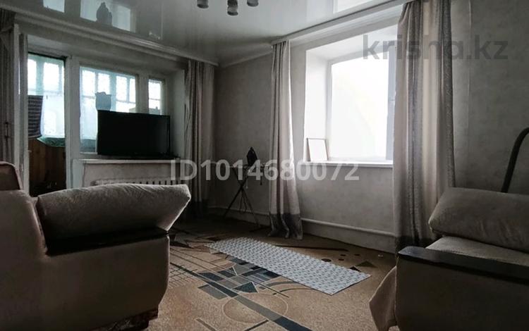 3-комнатная квартира · 62.7 м² · 2/2 этаж, Связисть 8 кв5 за 8.5 млн ₸ в Семее — фото 2