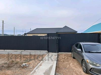 Жеке үй · 2 бөлме · 146 м² · 8.3 жүзд., мкр Аксай-2, Енсегена Имангазиева 6 — Угол улиц Енсегена Имангазиева и 19-й улицы, бағасы: 25 млн ₸ в Атырау