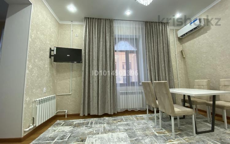 2-бөлмелі пәтер · 55 м² · 2/2 қабат, Толе би 17 — На Шахристане, бағасы: 180 000 ₸ в Таразе — фото 2