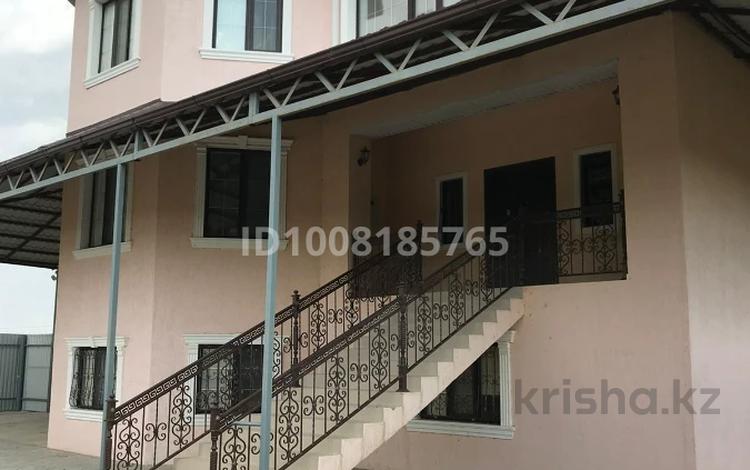Отдельный дом · 8 комнат · 600 м² · 20 сот., мкр Ракуша, Трасса Еркинкала — На берегу р Жайык за 99 млн ₸ в Атырау — фото 2