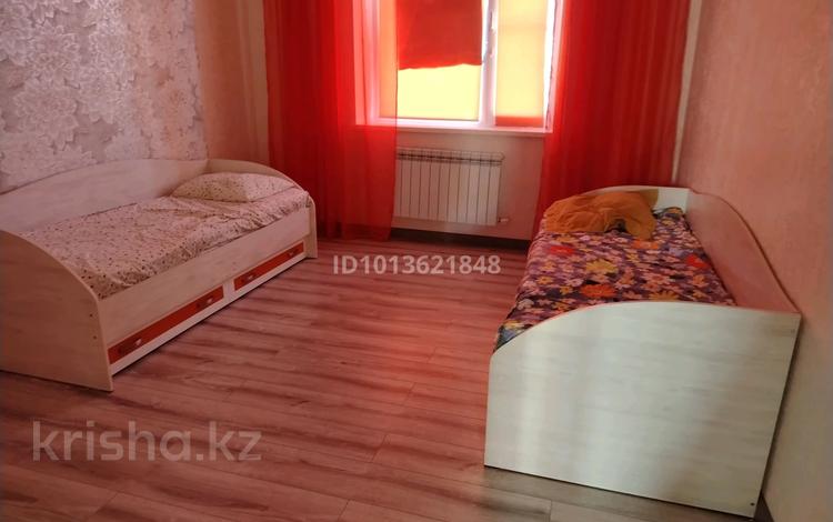 3-комнатная квартира · 115 м² · 5/5 этаж, Исаева 71 — Галактика за 15 000 ₸ в Уральске — фото 2