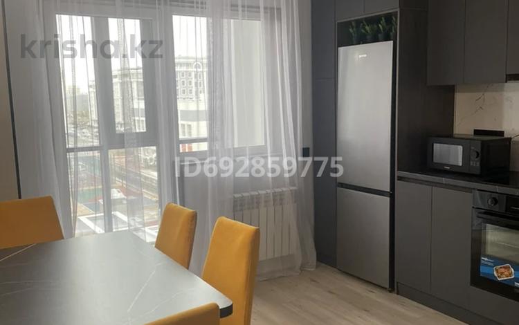 2-комнатная квартира · 42 м² · 5 этаж, Улы Дала 58/1 за 300 000 ₸ в Астане, Есильский р-н — фото 2