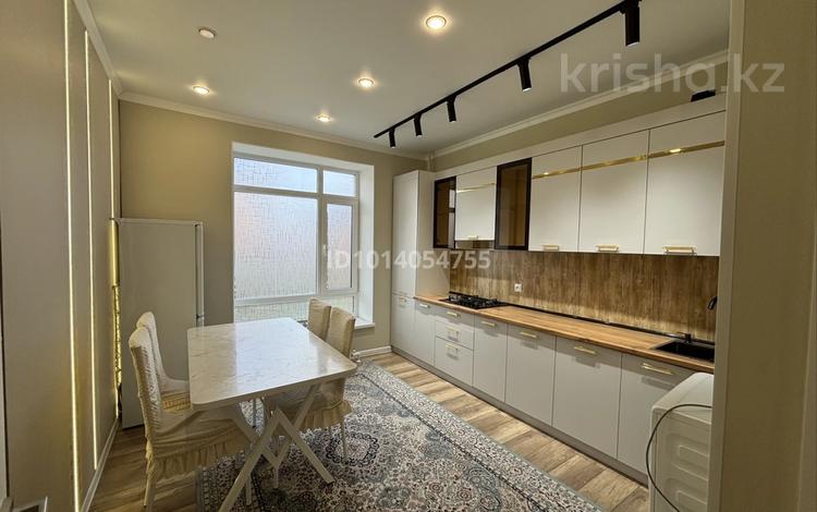 1-бөлмелі пәтер · 50 м² · 1/5 қабат, Алтын орда ш/а. 228/41, бағасы: 180 000 ₸ в Актобе, мкр. Алтын орда — фото 4
