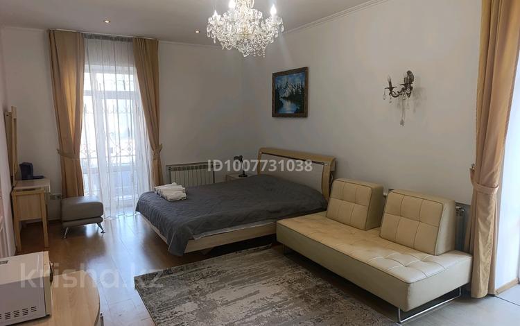 1-бөлмелі пәтер · 35 м² · 2/2 қабат, Байтурсынова 94 — Абая, бағасы: 300 000 ₸ в Алматы, Бостандыкский р-н — фото 2